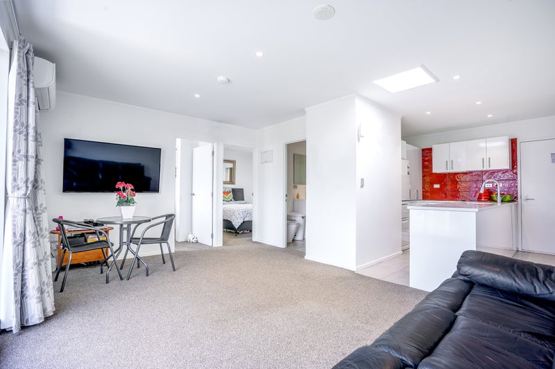 206/26 Morningside Drive, Morningside, Auckland - Carousel 1
