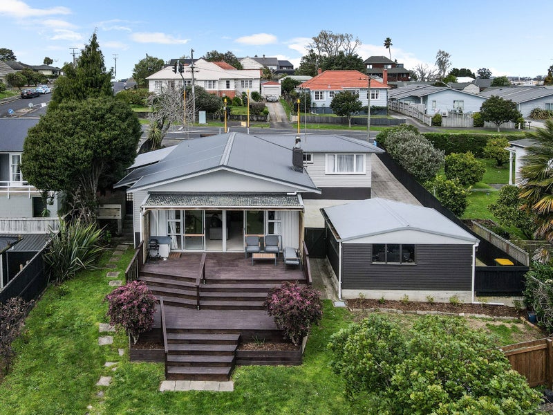 100 Forest Lake Road, Forest Lake, Hamilton - Carousel 2