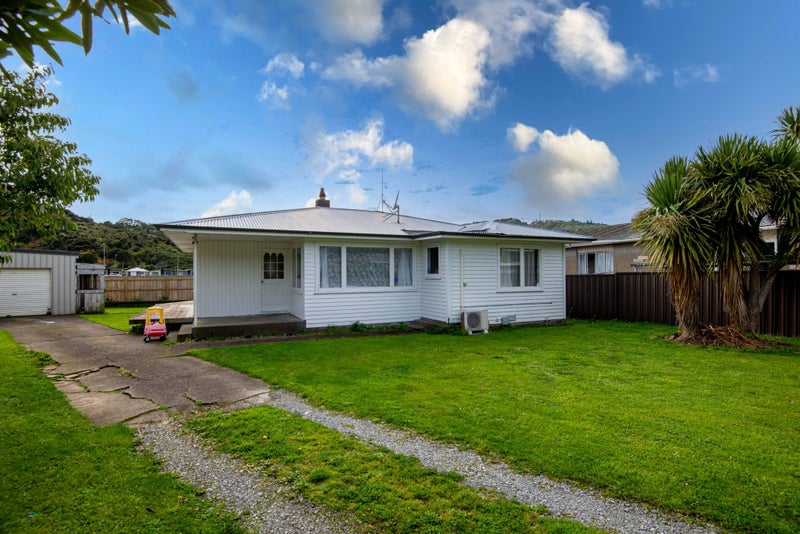 28 Wetherby Grove, Wainuiomata, Lower Hutt - Carousel 2