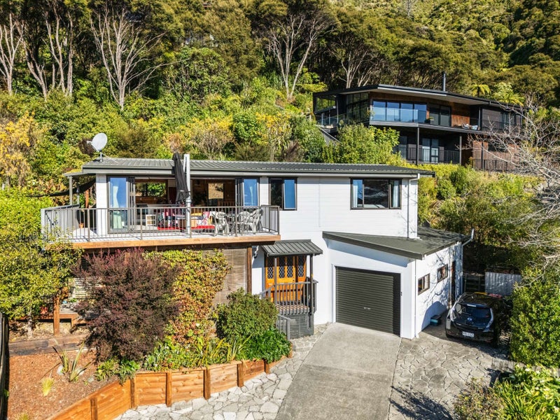 9A Finlay Grove, Waikawa, Picton - Carousel 2