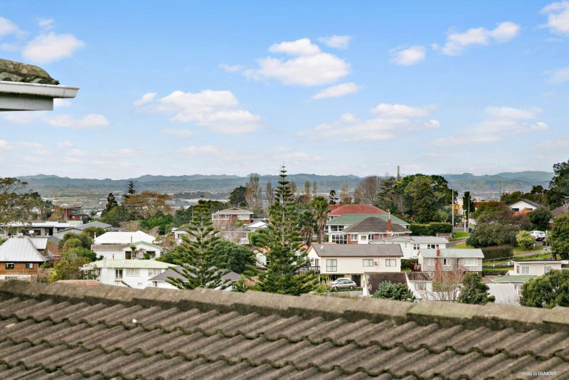 2/1638 Dominion Road Extension, Mount Roskill, Auckland - Carousel 2