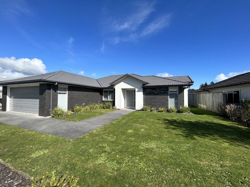 71 Links Drive, Waiwhakaiho, New Plymouth - Carousel 1