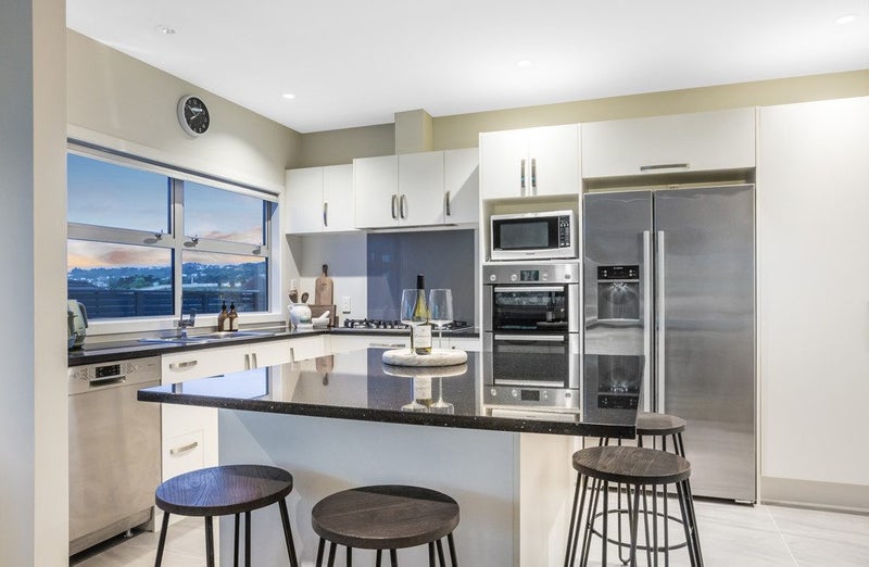 17 John Burke Drive, Aotea, Porirua - Carousel 2