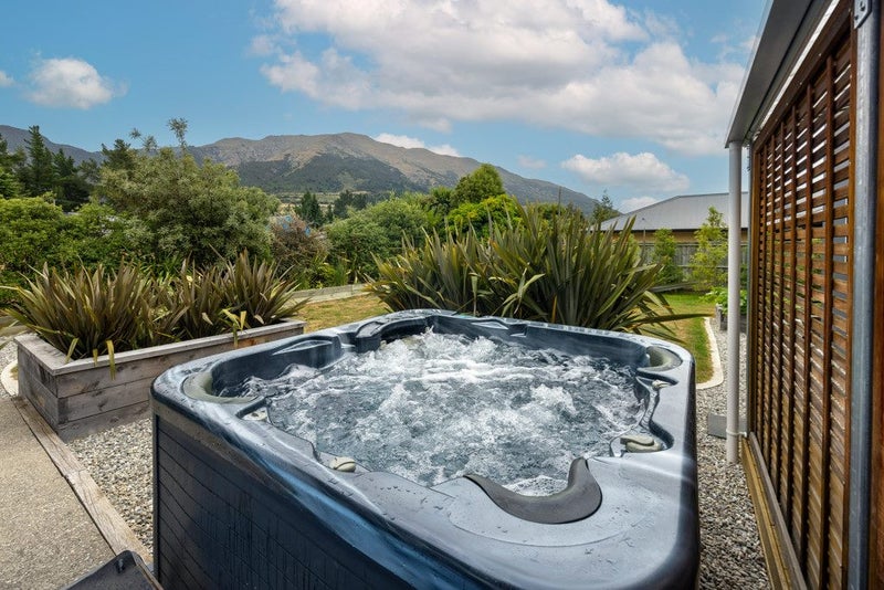 26 Little Maude Drive, Lake Hāwea - Carousel 2