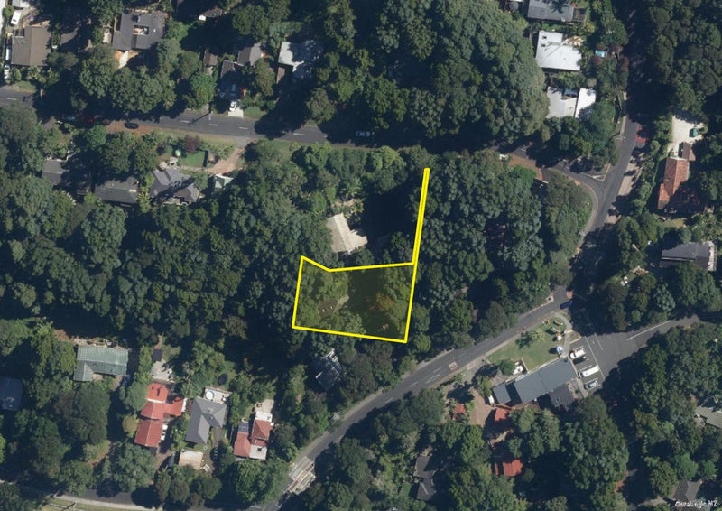 89A Woodlands Park Road, Titirangi, Auckland - Carousel 21