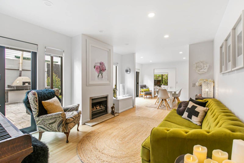 12A Atarangi Road, Greenlane, Auckland - Carousel 1