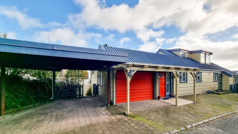 12 Shane Place, Lynmore, Rotorua - Carousel 1