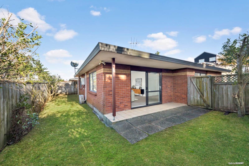 1 Zeralto Lane, Mount Roskill, Auckland - Carousel 2