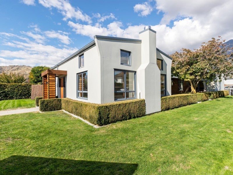 36 Hope Avenue, Lake Hayes, Queenstown - Carousel 1