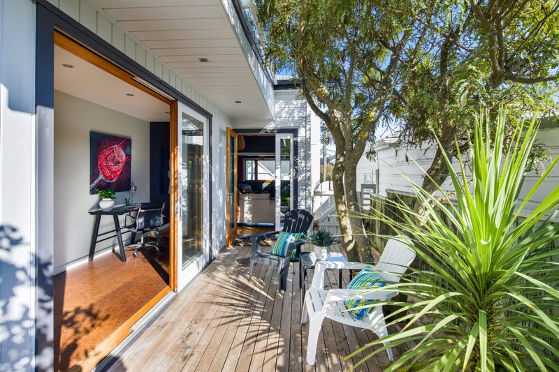 13 Picton Avenue, Newtown, Wellington - Carousel 1