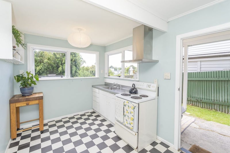 2/32 Hakanoa Street, Grey Lynn, Auckland - Carousel 2