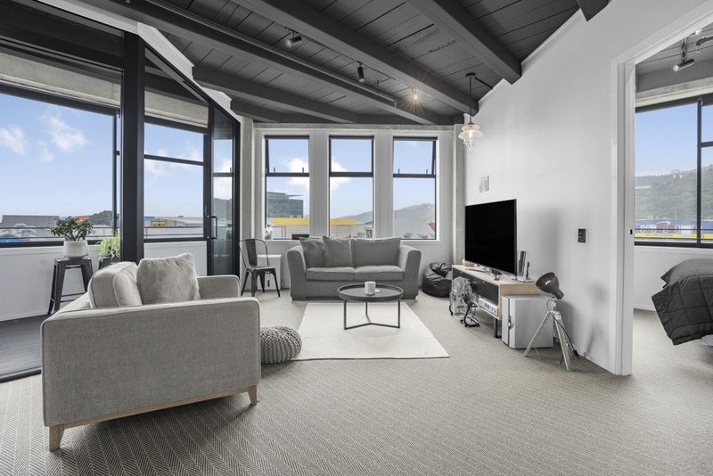 203/73 Jackson Street, Petone, Lower Hutt - Carousel 1