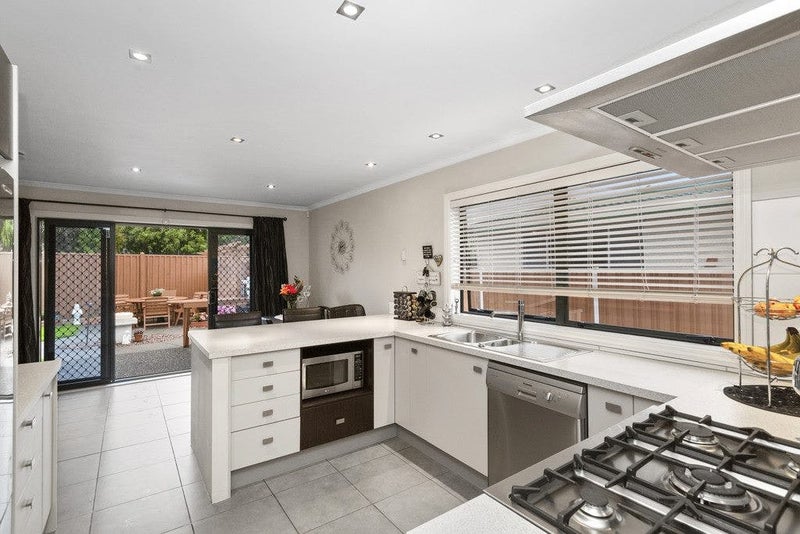 12A Sheridan Crescent, Trentham, Upper Hutt - Carousel 1