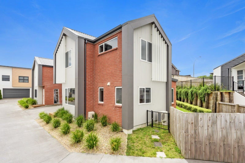 6/353 Hukanui Road, Rototuna, Hamilton - Carousel 2