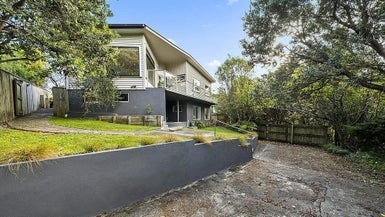 55 Tirohanga Road, Tirohanga, Lower Hutt - Carousel 1