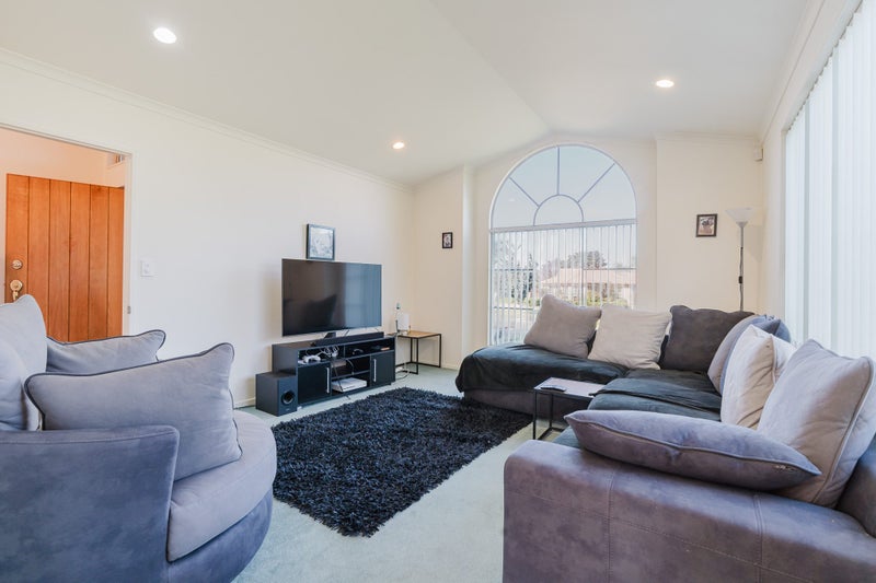 16 Callum Brae Drive, Rototuna, Hamilton - Carousel 2