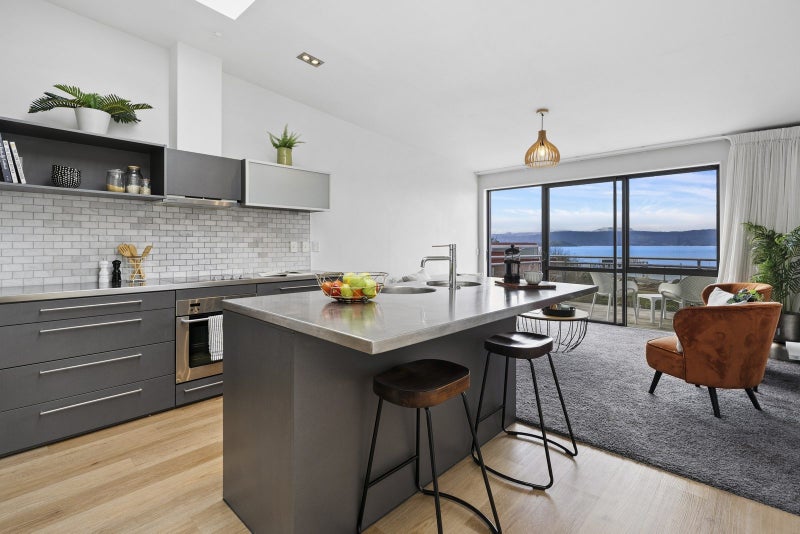 23/2 Onslow Road, Khandallah, Wellington - Carousel 1