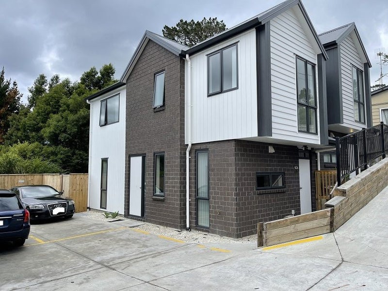 60 Seymour Road, Sunnyvale, Auckland - Carousel 1