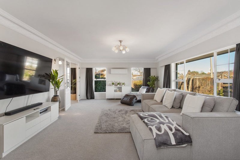 2 Cintra Place, Casebrook, Christchurch - Carousel 2