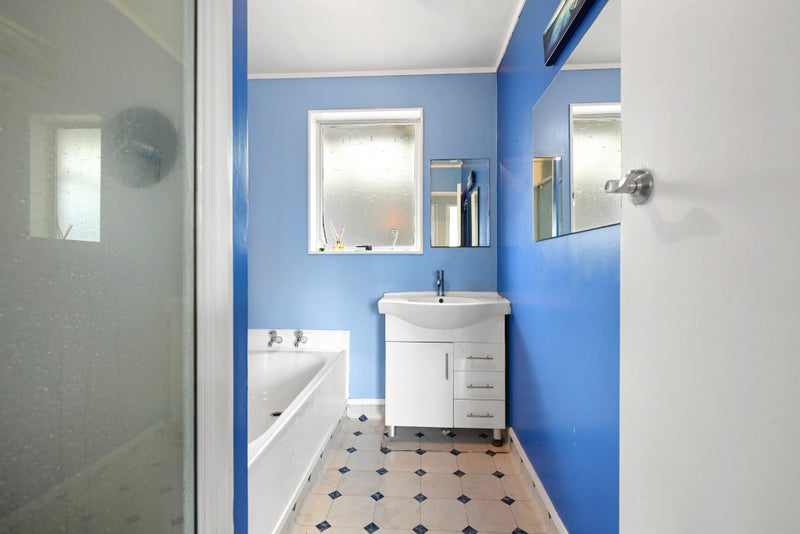 16 Thode Place, Nawton, Hamilton - Carousel 17