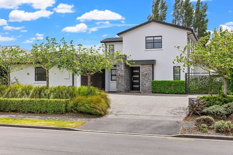 2 Araucana Way, Burwood, Christchurch - Carousel 1