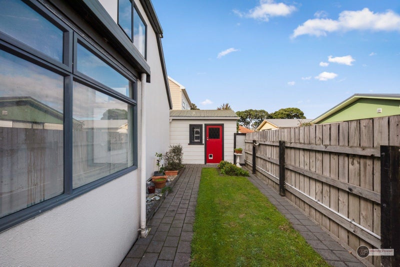 2/54 Britannia Street, Petone, Lower Hutt - Carousel 17