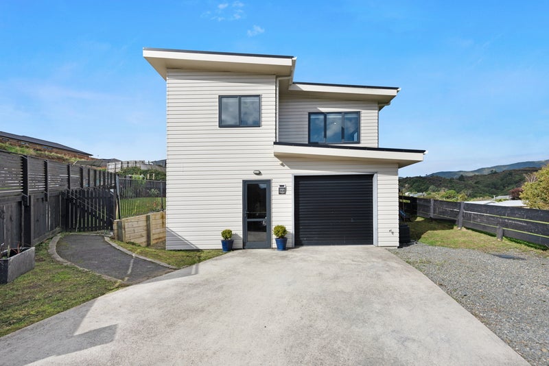 34A Speargrass Grove, Timberlea, Upper Hutt - Carousel 1