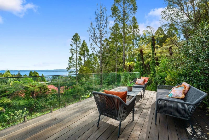 35 Pluto Place, Beach Haven, Auckland - Carousel 2