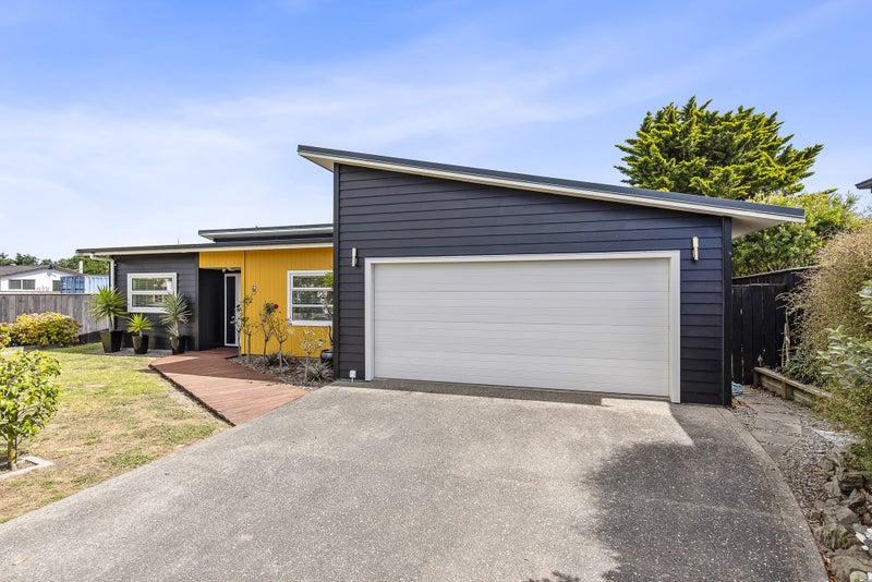 51 Gawler Street, Otaki - Carousel 24