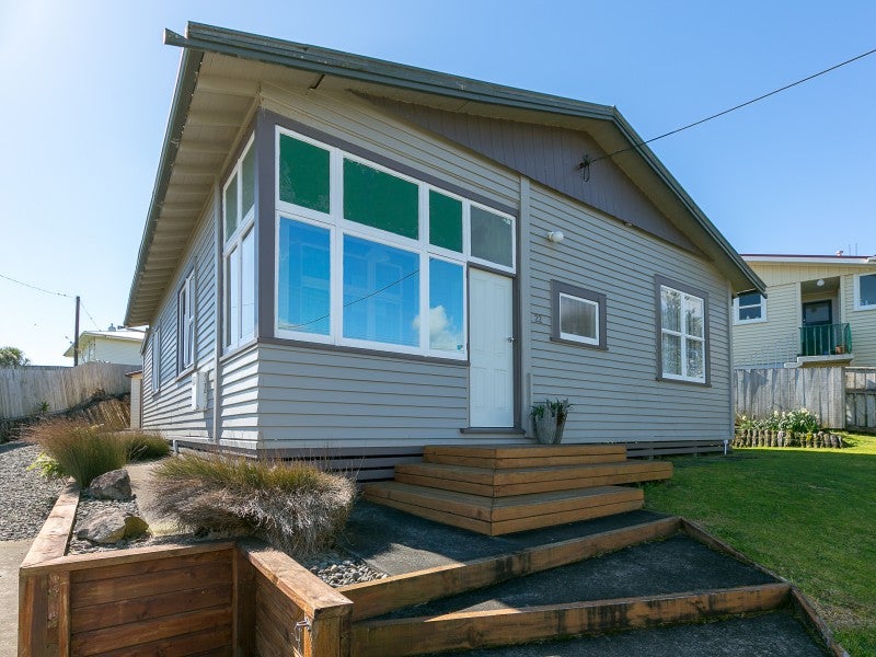 22 Marama Crescent, Spotswood, New Plymouth - Carousel 1