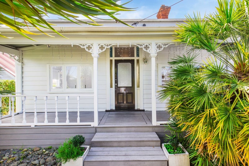 51 Western Springs Road, Morningside, Auckland - Carousel 1