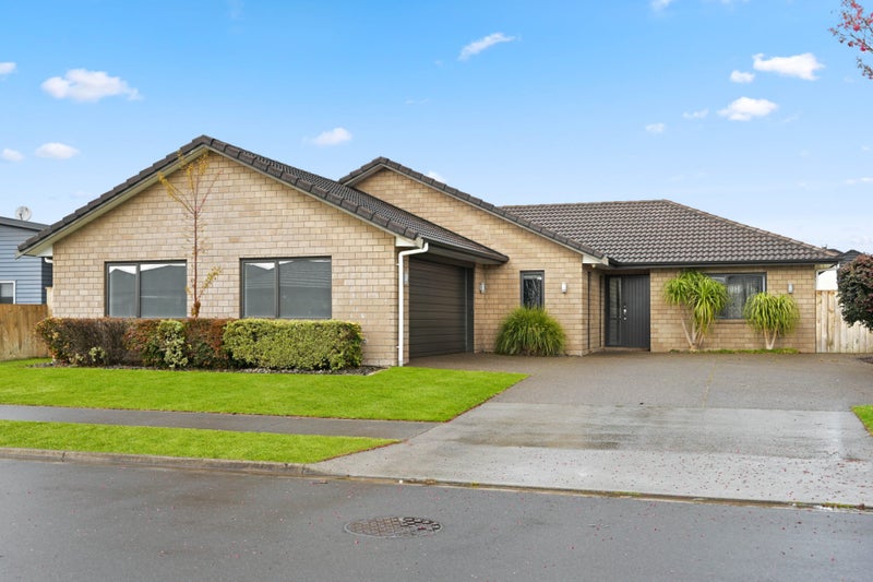 33 Aquila Crescent, Rototuna North, Hamilton - Carousel 22