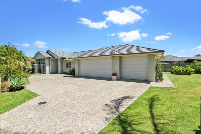 11 Waione Court, Takanini, Auckland - Carousel 1