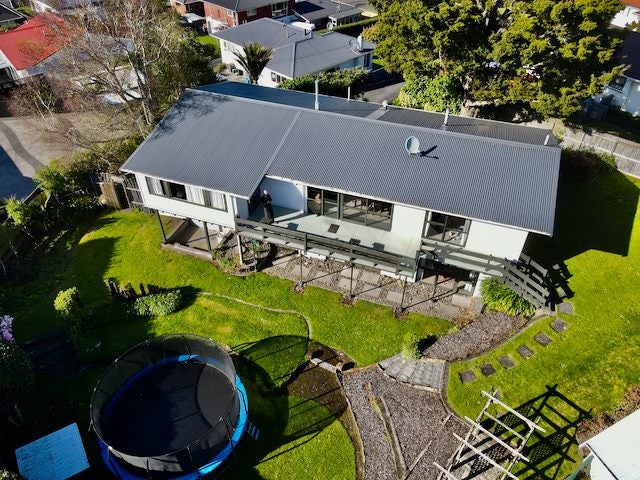 6B Price Street, Westown, New Plymouth - Carousel 1