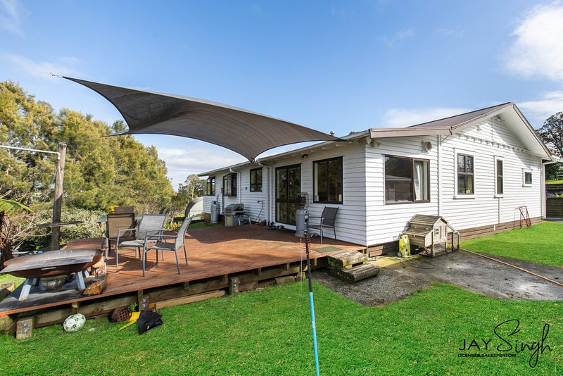 23 Highridge Road, Papakura - Carousel 26