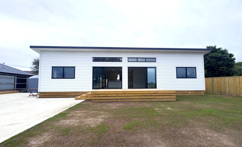 10 Phillips Street, Sanson, Sanson - Carousel 1