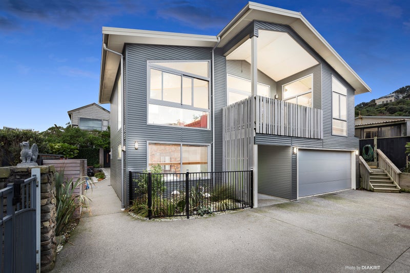 60 Owhiro Bay Parade, Owhiro Bay, Wellington - Carousel 1