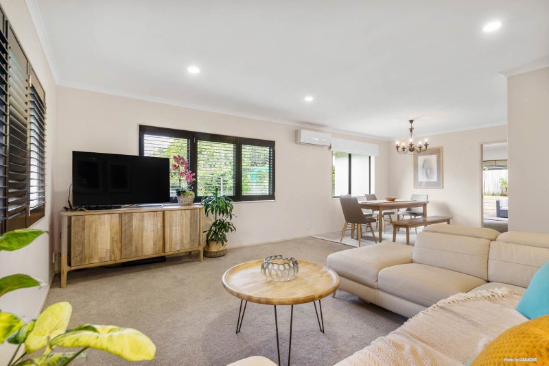 79 Mount Taylor Drive, Glendowie, Auckland - Carousel 2