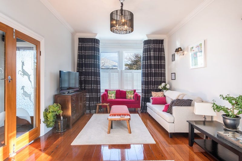 16 Yale Road, Mount Cook, Wellington - Carousel 2