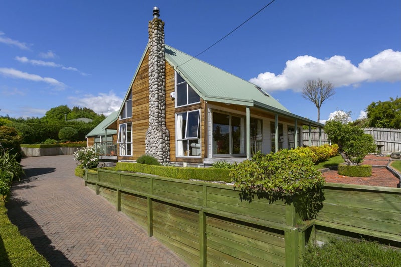 38 Chesham Avenue, Waipahihi, Taupo - Carousel 2