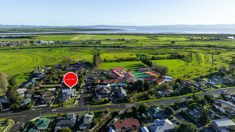 101 Lowe Avenue, Thames, Thames - Carousel 21