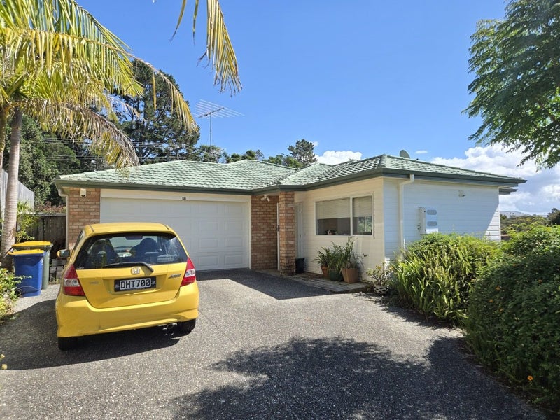37 Lorikeet Place, Unsworth Heights, Auckland - Carousel 1