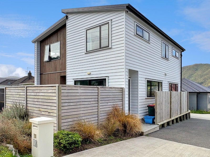 130B Wellington Road, Wainuiomata, Lower Hutt - Carousel 1