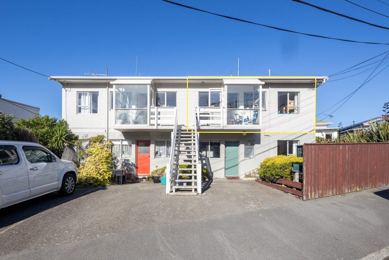 4/201 Derwent Street, Island Bay, Wellington - Carousel 1