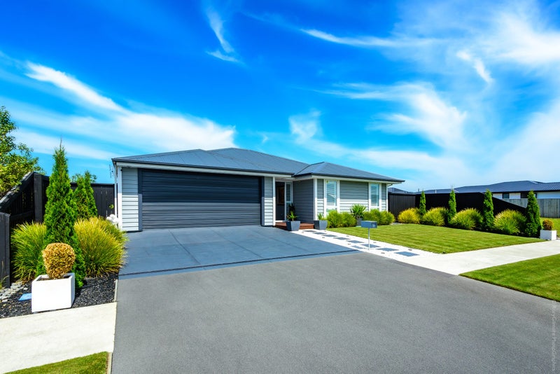 28 Whitehorn Drive, Lincoln, Lincoln - Carousel 33