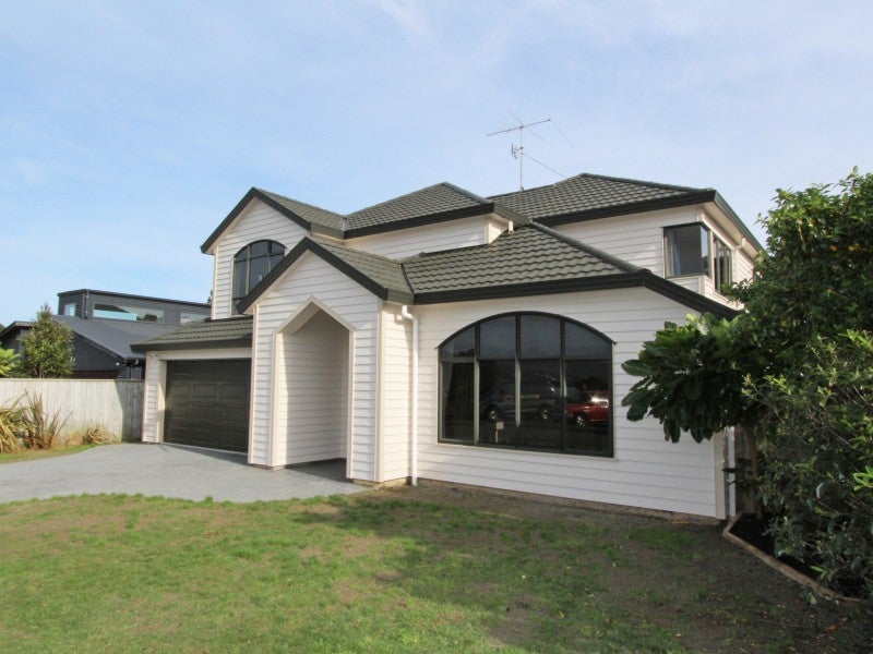 38 Pendennis Point, Camborne, Porirua - Carousel 2