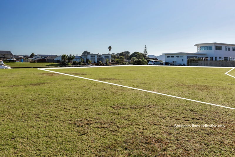 23 Fred Carr Place, One Tree Point - Carousel 11