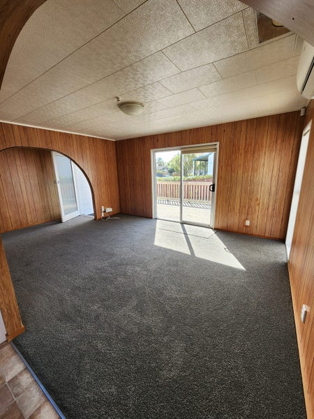 32 Aberfeldy Avenue, Highland Park, Auckland - Carousel 2