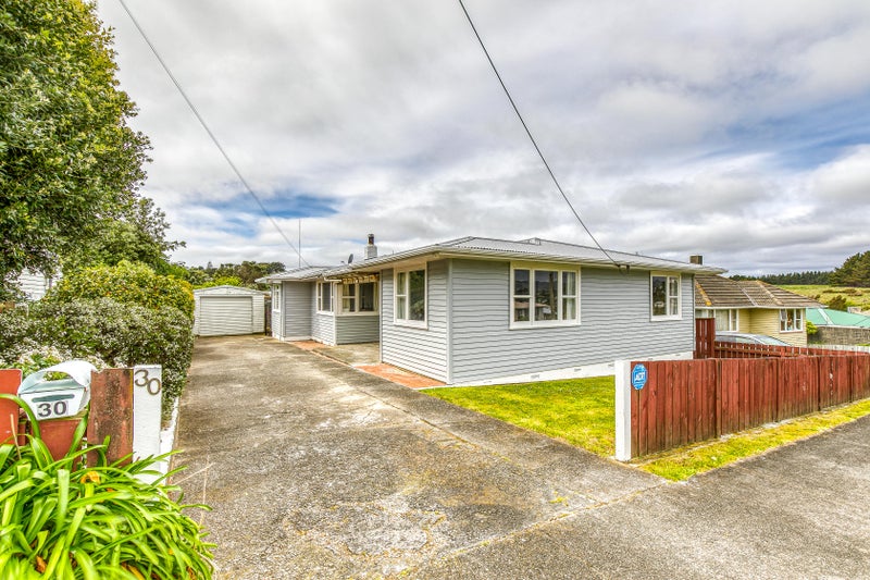 30 Paenui Street, Titahi Bay, Porirua - Carousel 1