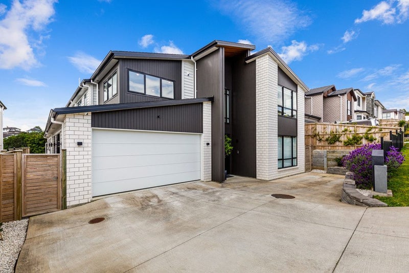 16 Hing Street, Flat Bush, Auckland - Carousel 2